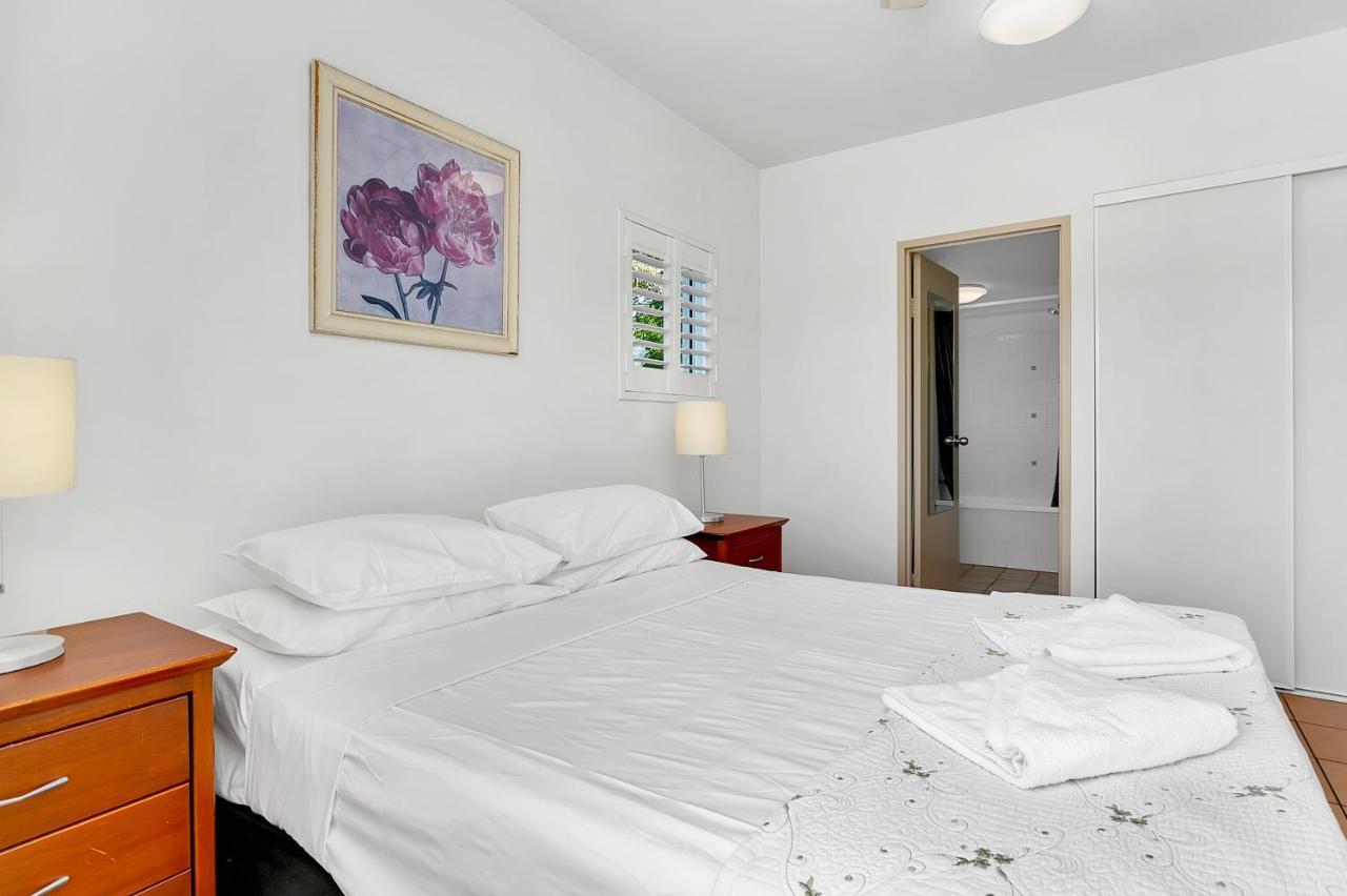 Cairns Reef Apartments & Motel Екстер'єр фото