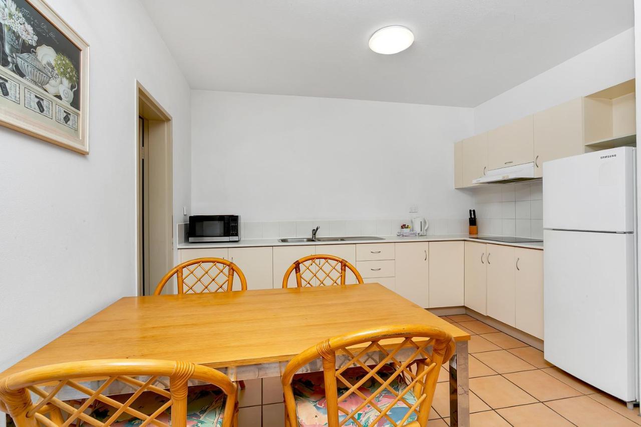 Cairns Reef Apartments & Motel Екстер'єр фото
