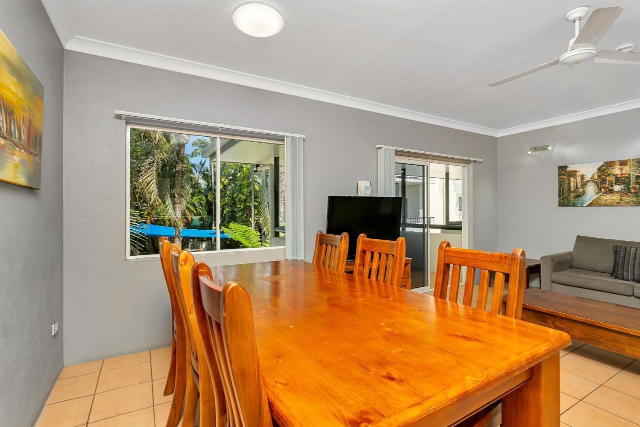 Cairns Reef Apartments & Motel Екстер'єр фото