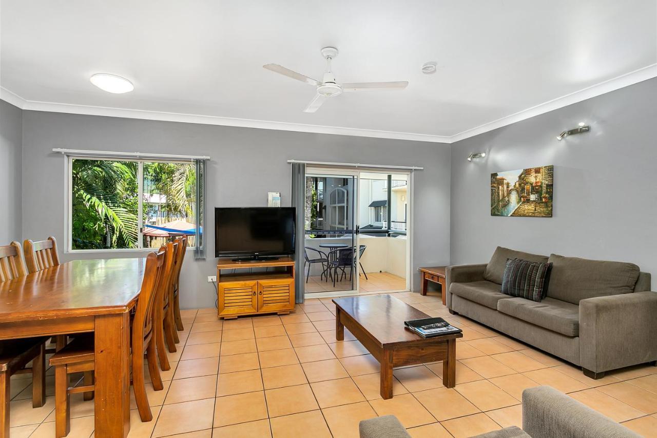 Cairns Reef Apartments & Motel Екстер'єр фото